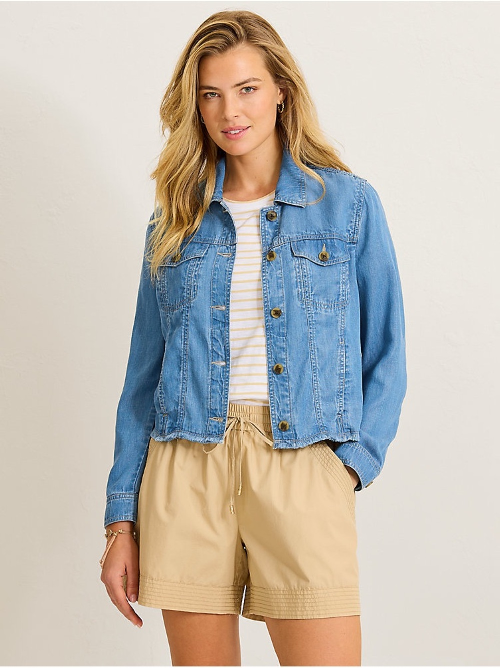 Tommy Bahama O'Lei Denim Jacket Women's Medium Wash Blue Cropped Fray Hem Size M